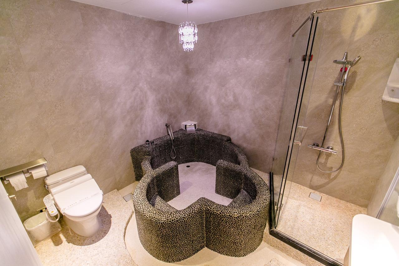 Jin Pin Hotel Манонг Екстериор снимка
